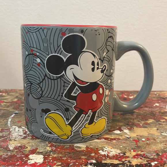 Disney Silver Buffalo Large Grey Mickey Mouse Mug - Picture 4 of 10